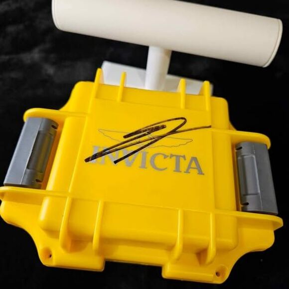 Invicta 47368 Racing Kinetic Arc 44MM Men's Watch. New in CEO signed hard case!